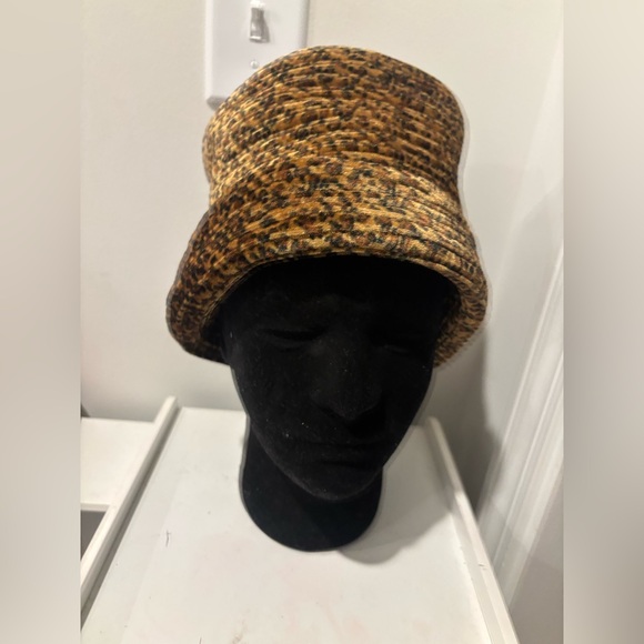 Leopard Print Bucket Hat - Picture 2 of 5